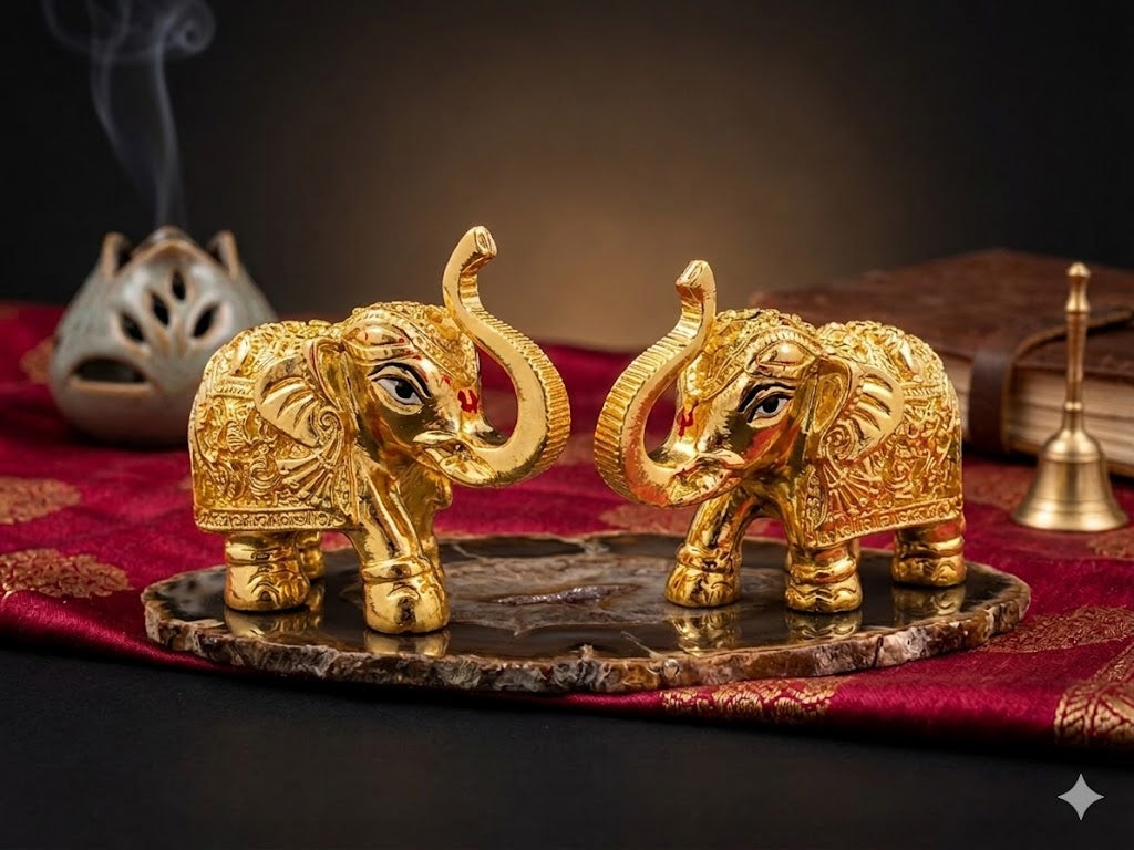 Elentphant in gold colour